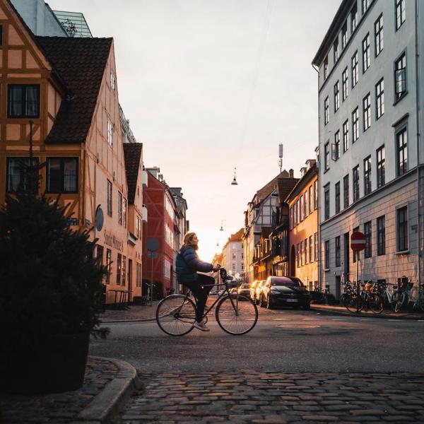 Jente på Christianshavn i København