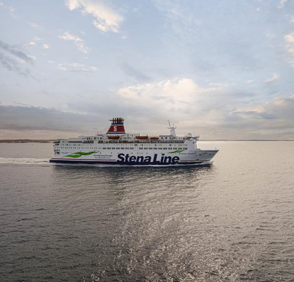 Stena line färjan på öppet hav